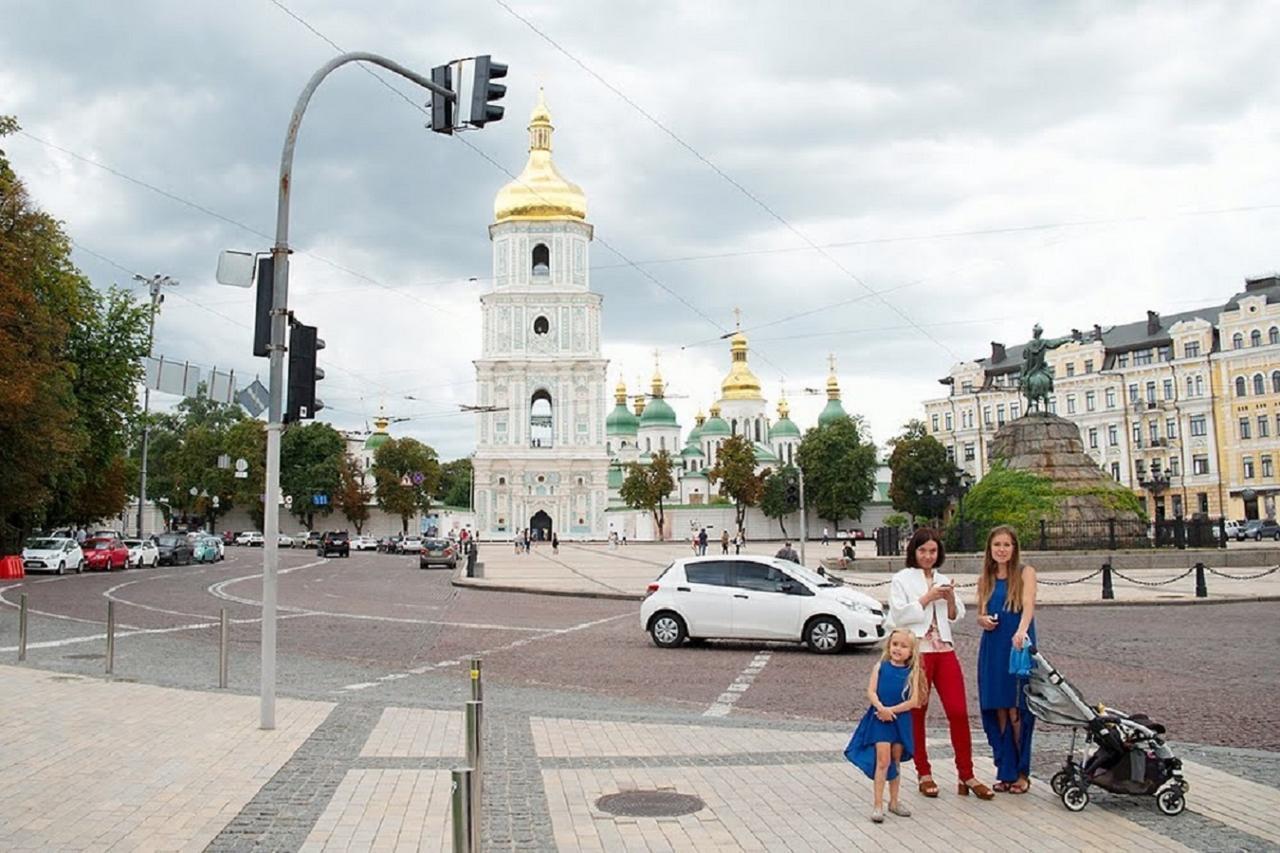 Podil Apart Near Poschtova Square History Center Kiev Eksteriør bilde