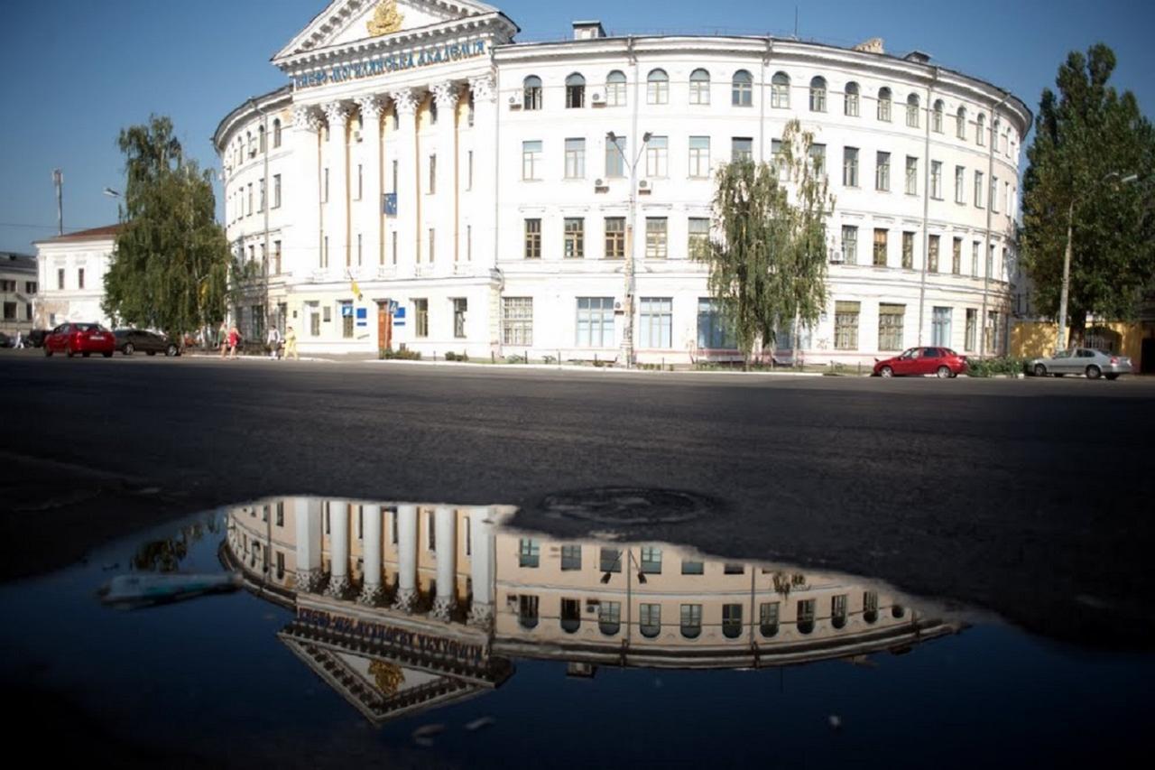Podil Apart Near Poschtova Square History Center Kiev Eksteriør bilde
